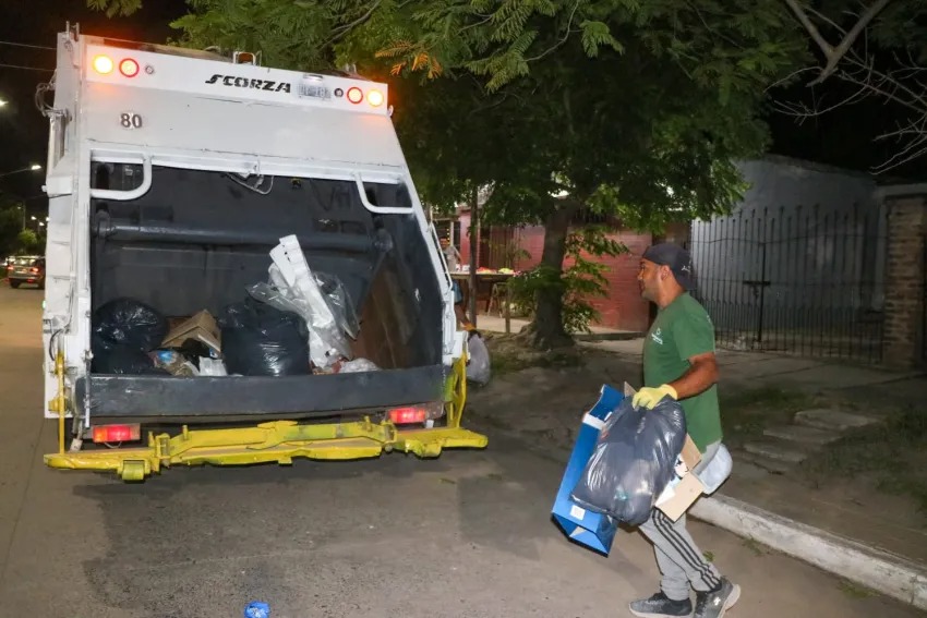 Por el paro general, piden adelantar el retiro de residuos en barrios en los que el recolector pasa de noche