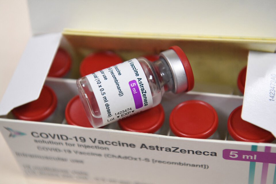 En Córdoba, se entabló la primera demanda contra AstraZeneca por la vacuna anticovid
