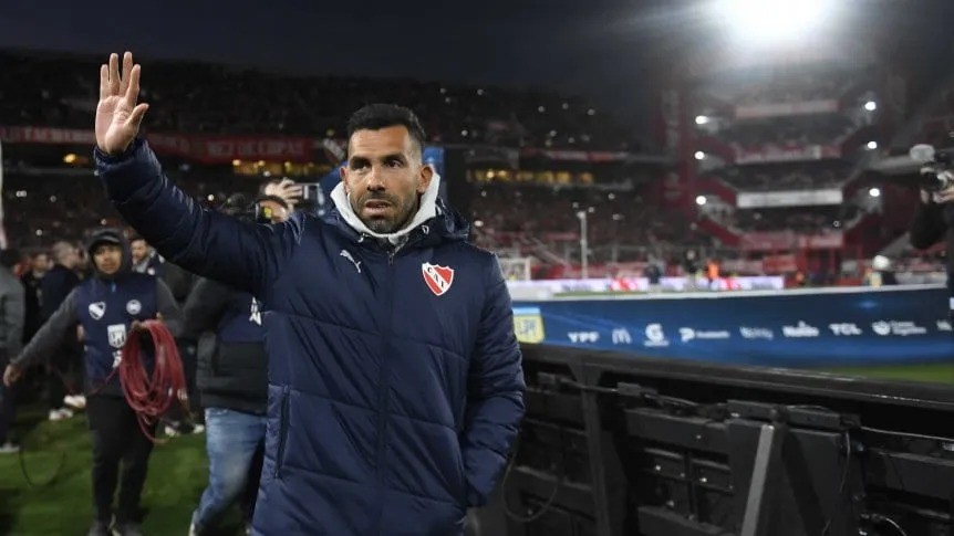 Carlos Tevez se va de Independiente