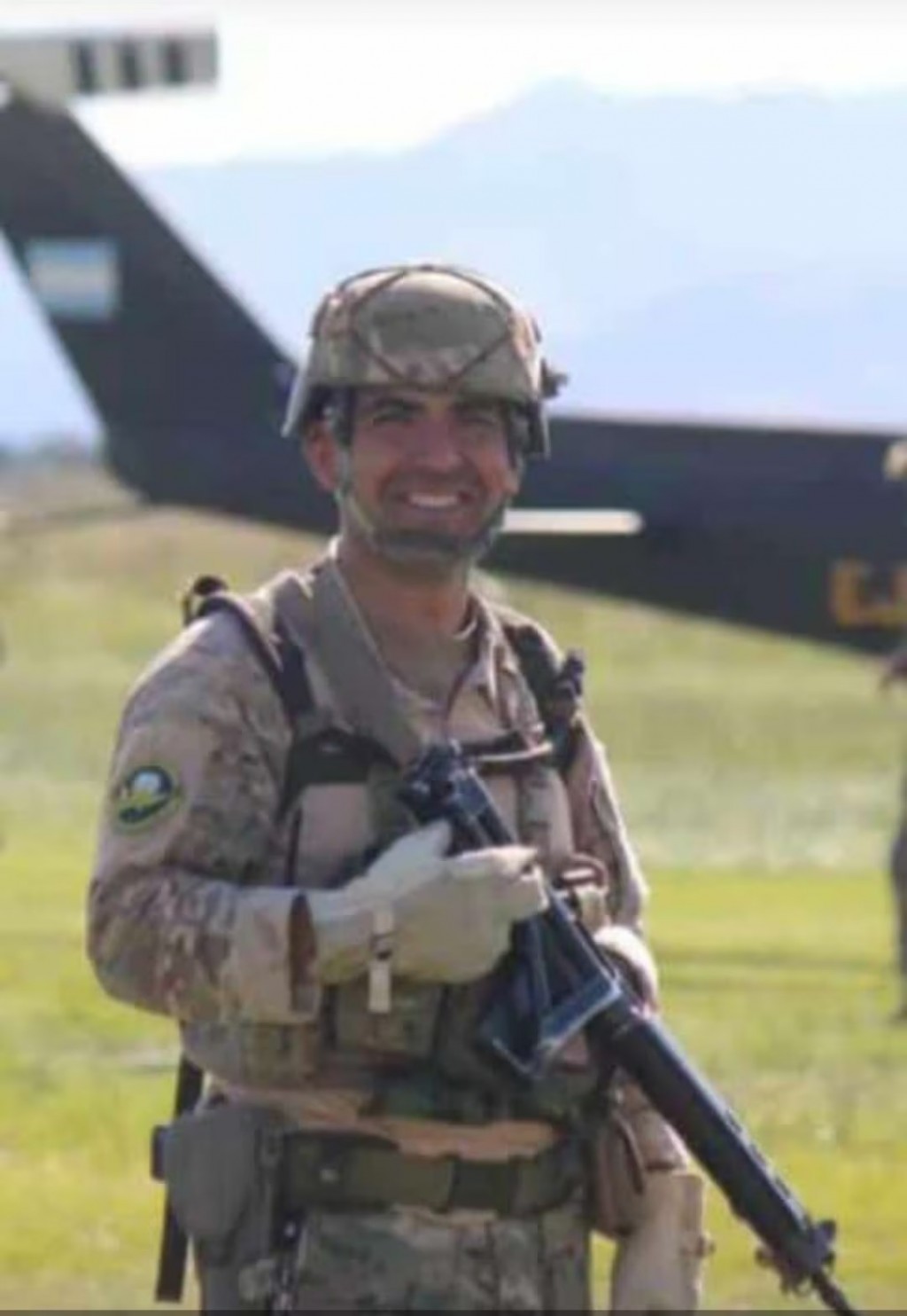 Pesar en el Ejército por la muerte de un sargento al fallar su paracaídas