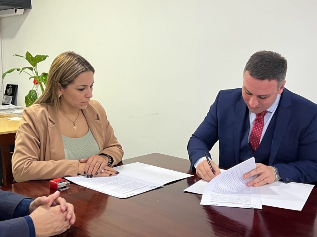 La Municipalidad de Barranqueras y la Uncaus firmaron un convenio de trabajo