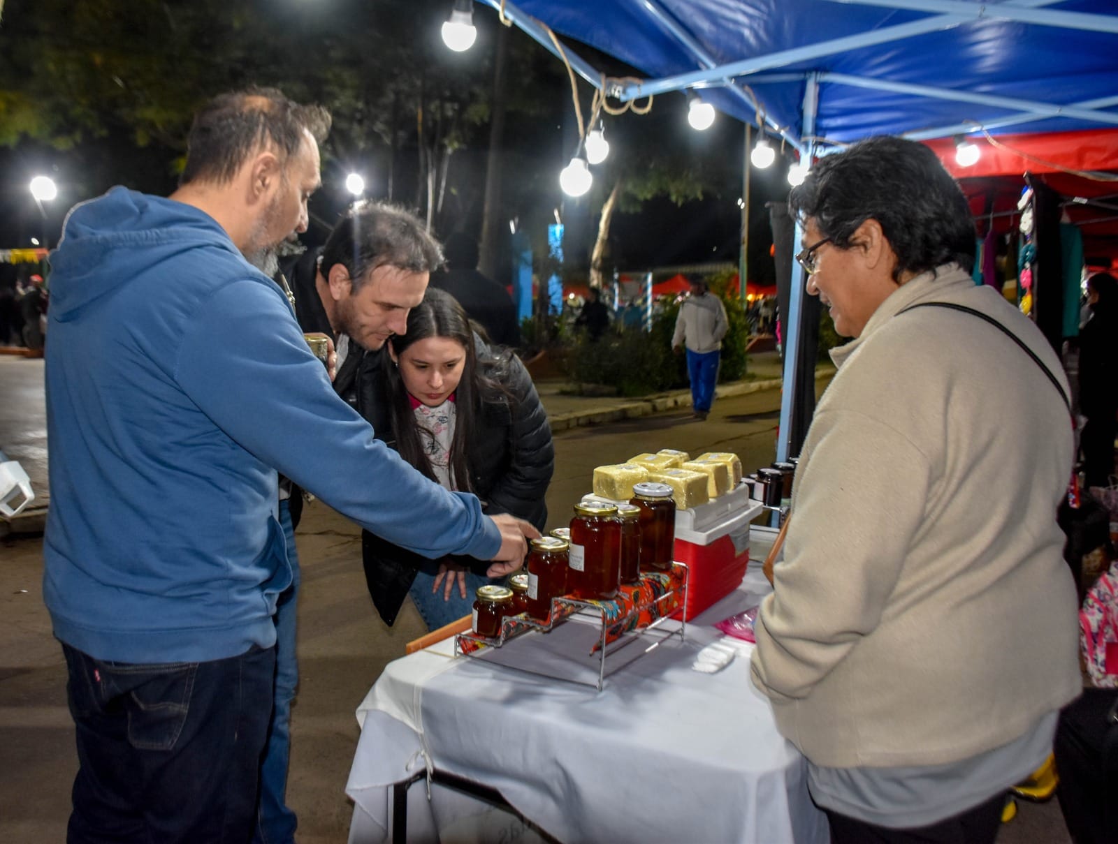 Municipalidad de Fontana: feria de emprendedores y espectáculos para el disfrute de los vecinos