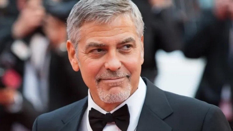 Un George Clooney falso la estafó con 15 mil dólares