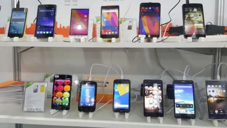 El Gobierno nacional eliminará los aranceles para importar celulares  