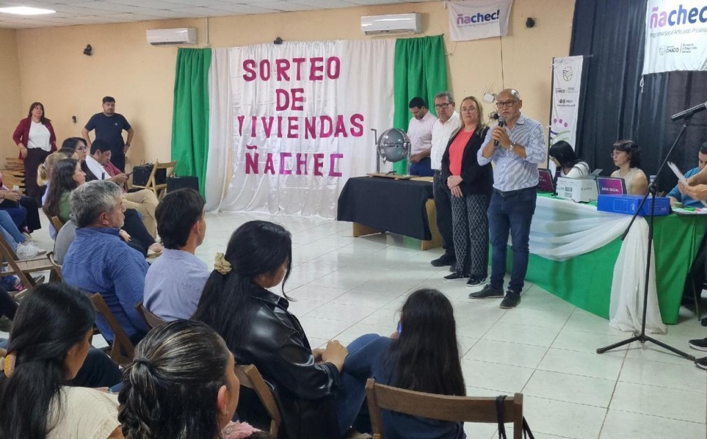 Se sortearon viviendas para familias de Pampa del Infierno 