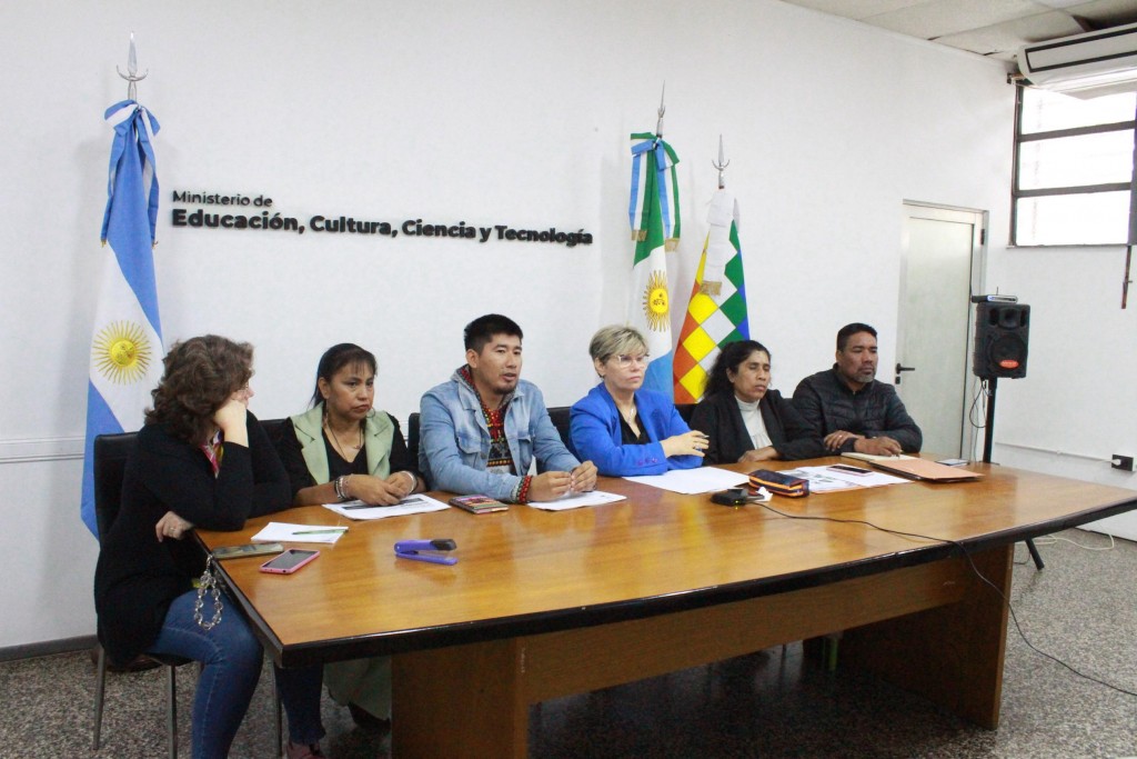 Chaco realizó el Primer Foro de Alfabetizadores de los Pueblos Originarios