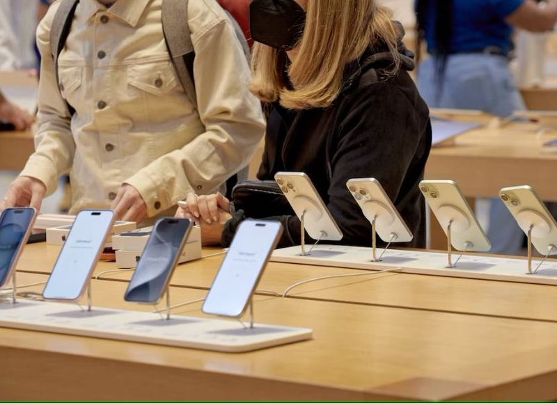Oficializan la baja impositiva para celulares y productos electrónicos