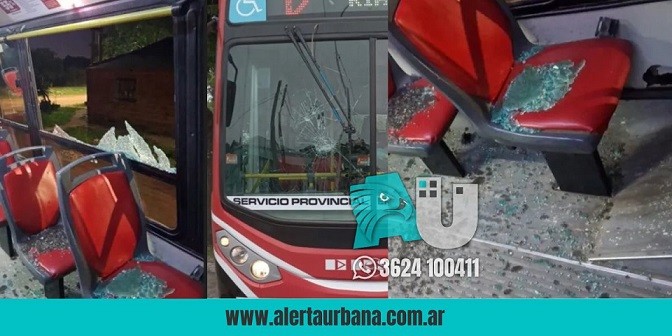 Grave: Atacaron un colectivo que llevaba pasajeros en Corrientes