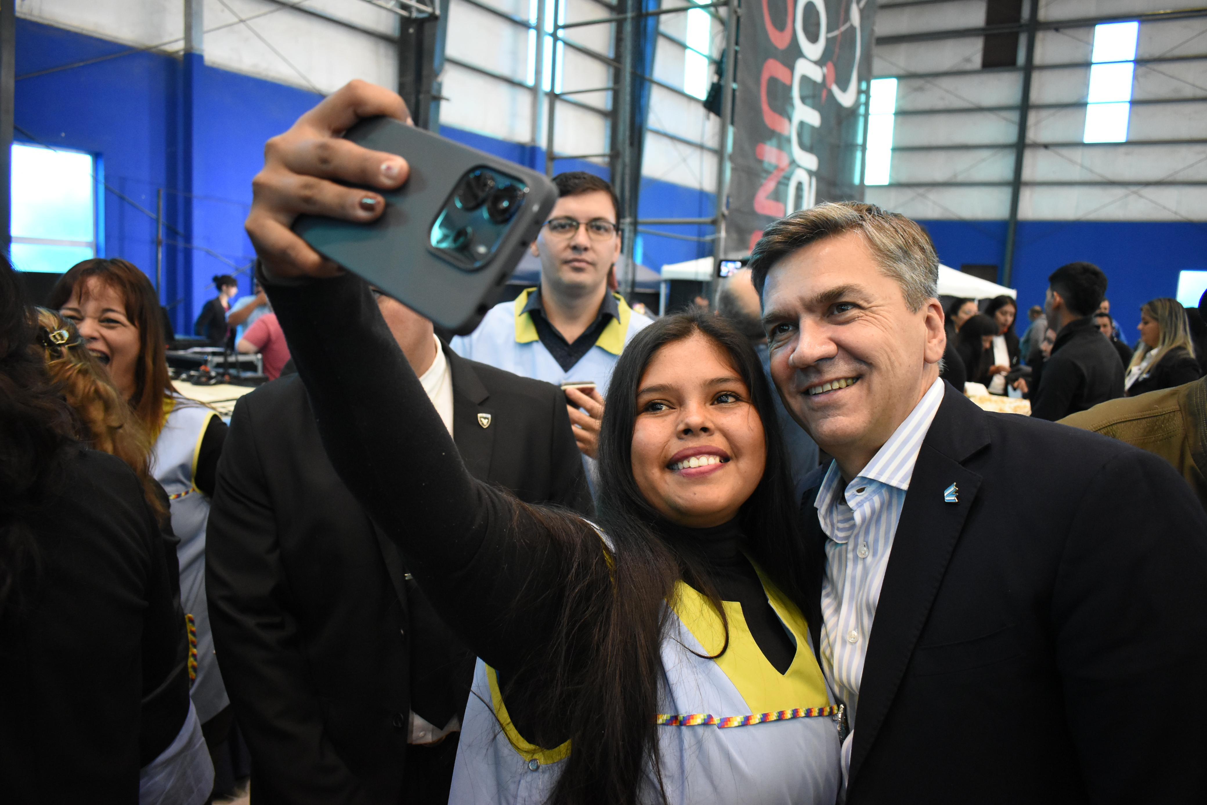Zdero celebró los 115 años de Villa Ángela y anunció avances en educación y salud 