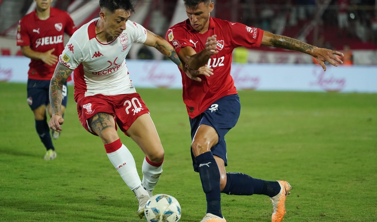 Huracán eliminó a Independiente por penales y es finalista del Torneo Apertura 