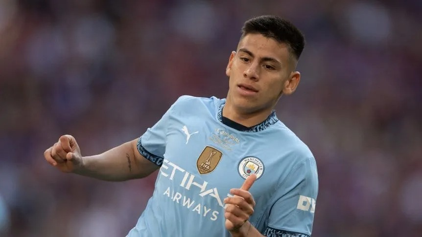   ¿Será cierto? Afirman que  el Diablito Echeverri estuvo a un paso de jugar en Boca