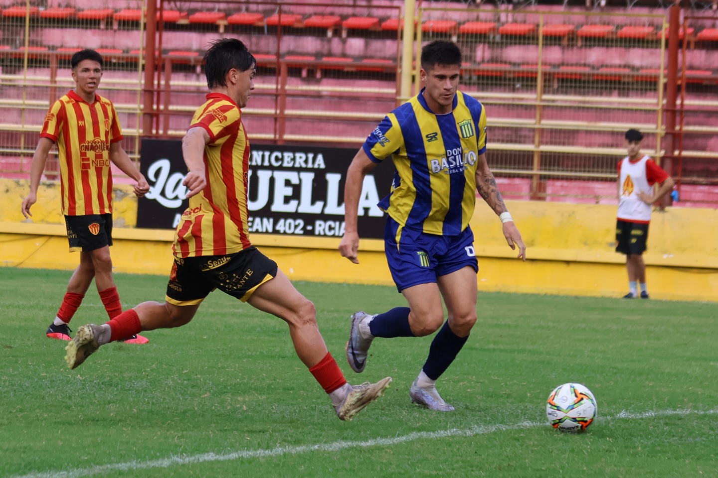   Federal A: empate con gusto a poco para Sarmiento ante Mitre