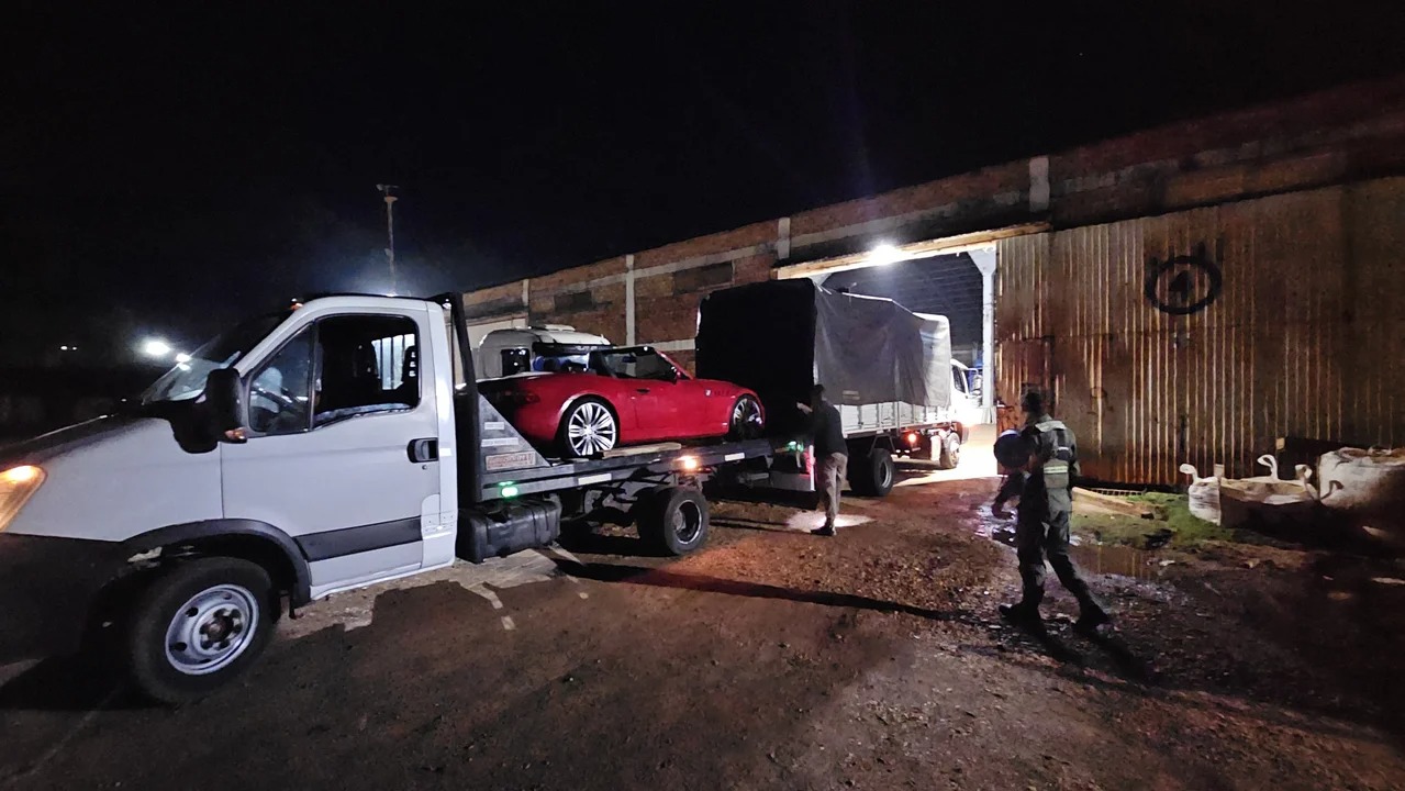  Secuestran en Corrientes un BMW y adentro había $ 100 millones