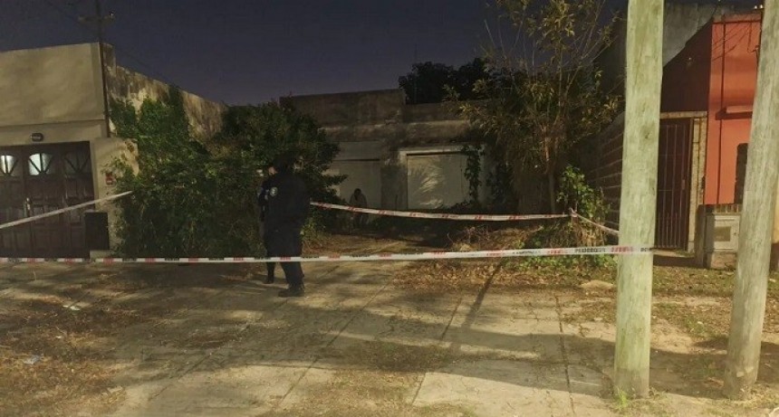 La Plata: descubren que un hombre vivió cuatro años con el cadáver de la madre en la casa