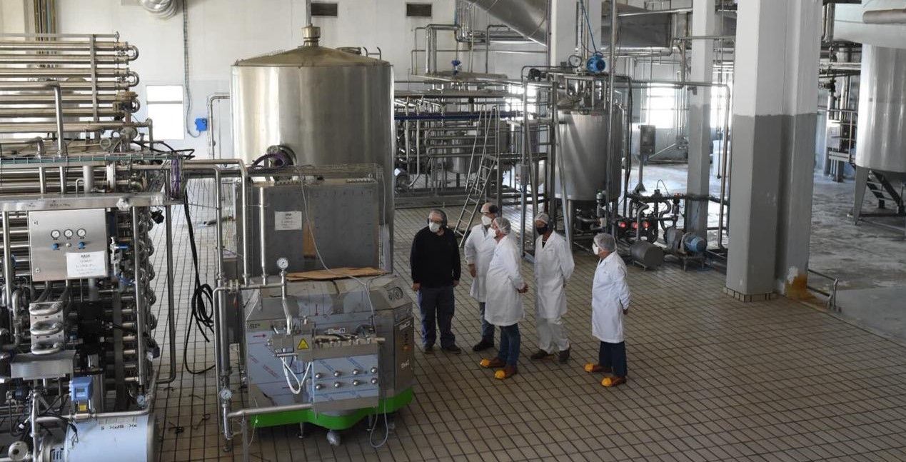 Empresa láctea asociada a SanCor suspendió a 250 trabajadores y paralizó producción
