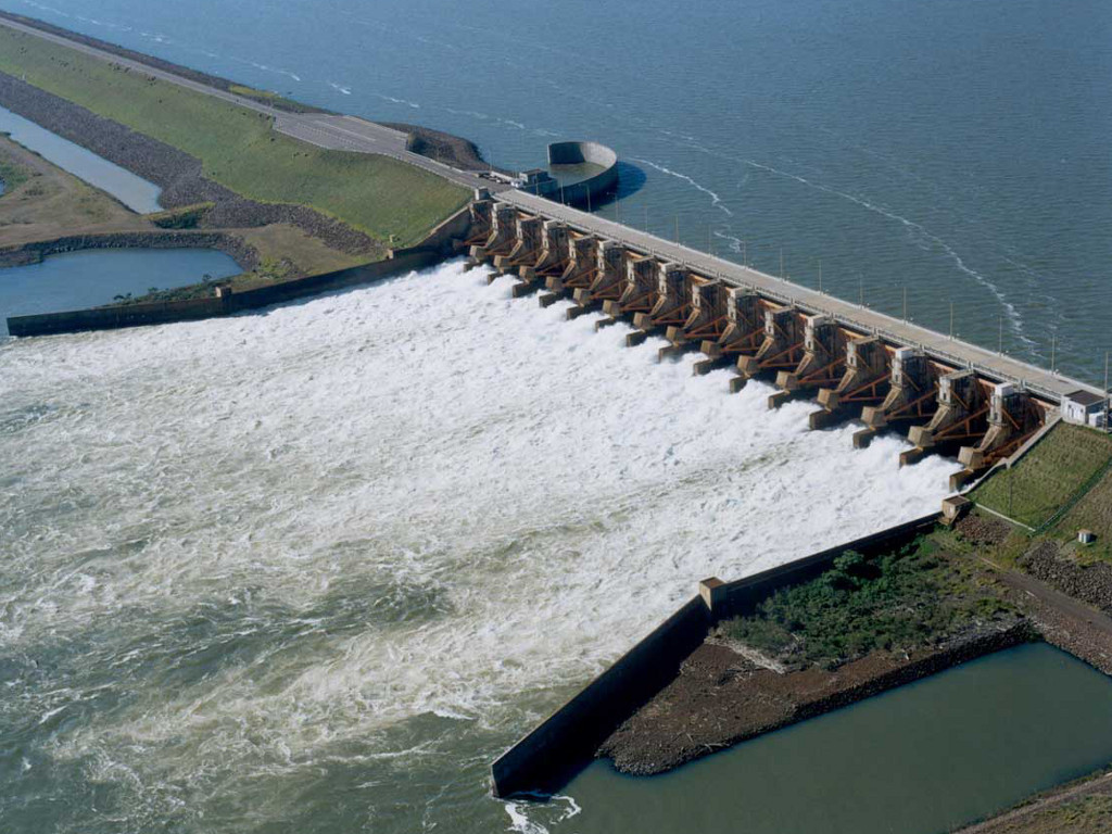Argentina y Paraguay acordaron un nuevo esquema energético para Yacyretá que bajará los costos 