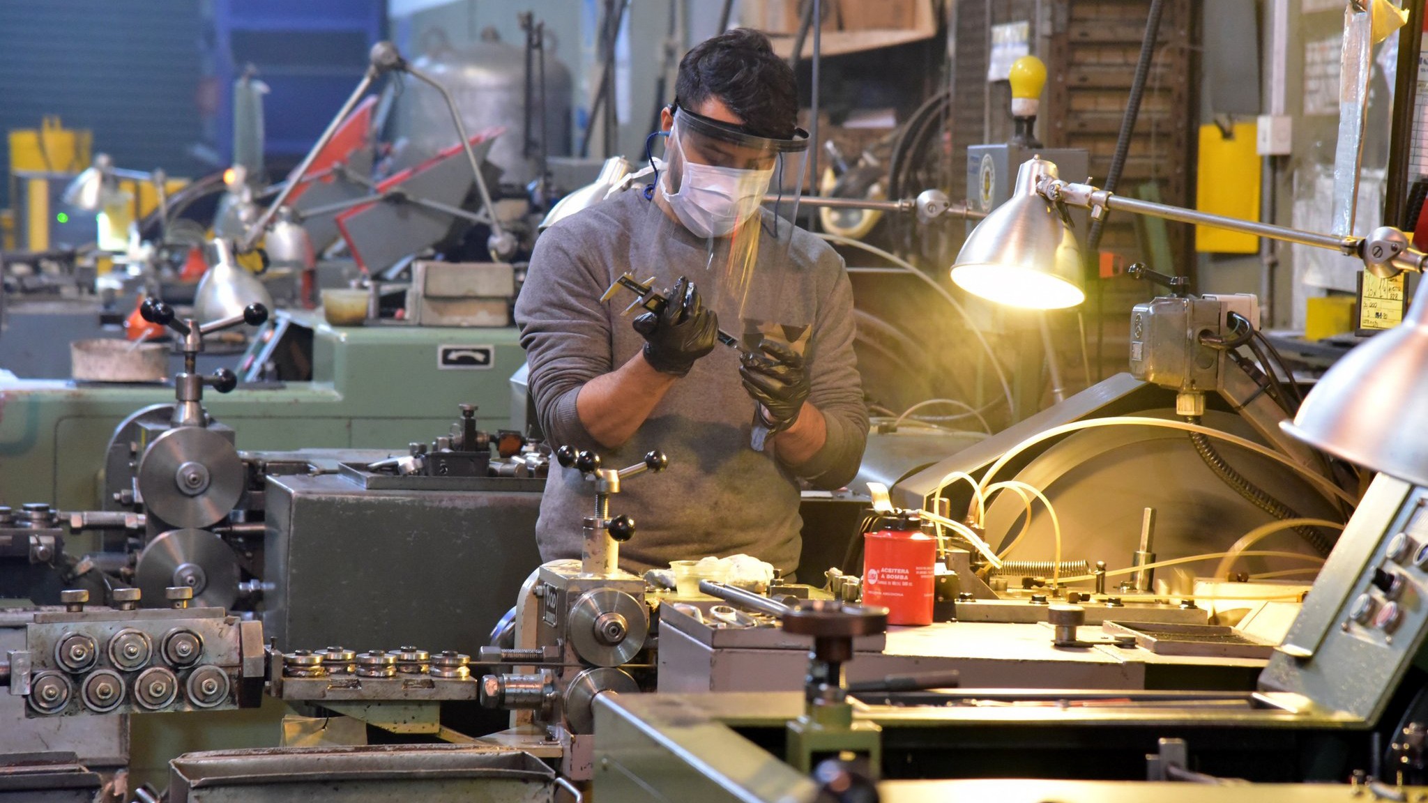 El Gobierno baja aranceles a 27 bienes de capital para fomentar la industria  