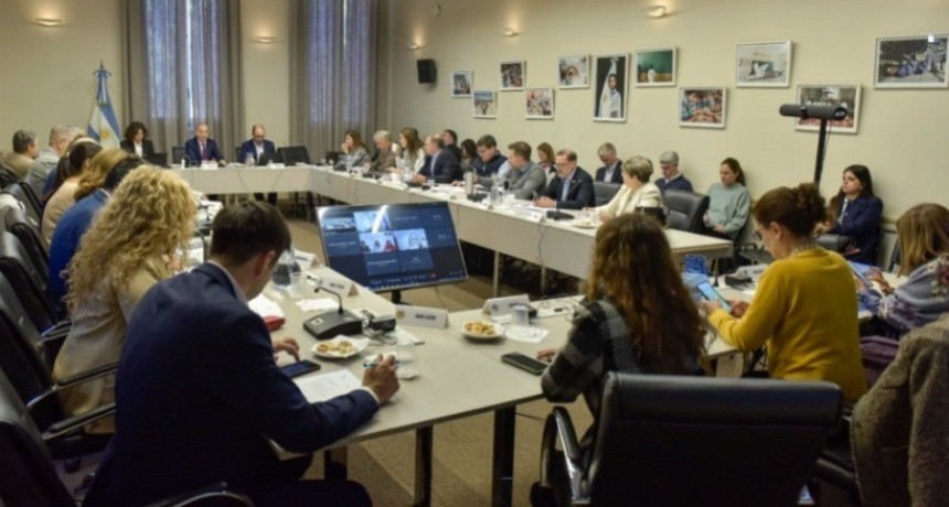 El Gobierno saca a la Secretaría de Educación de la paritaria docente y traslada la negociación al Consejo Federal