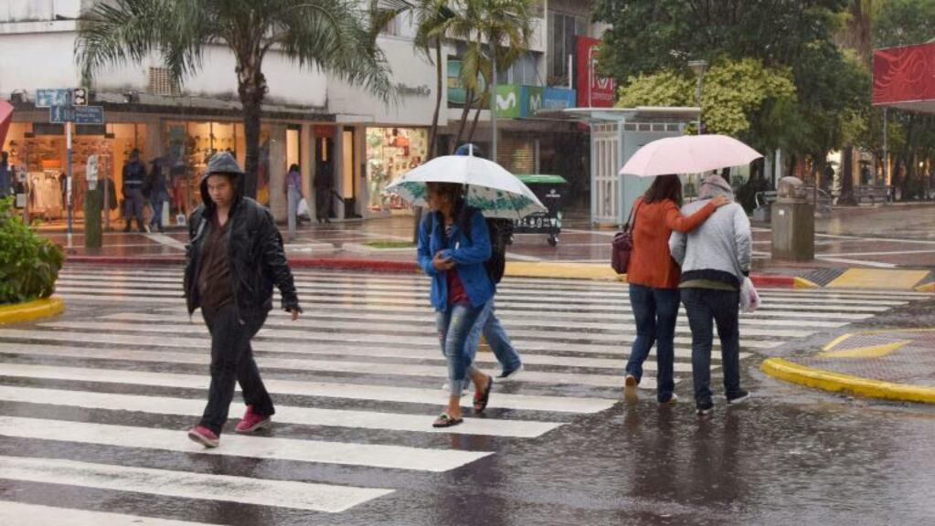 Un fin de semana gris y lluvioso en Chaco: la lluvia continuará hasta el martes