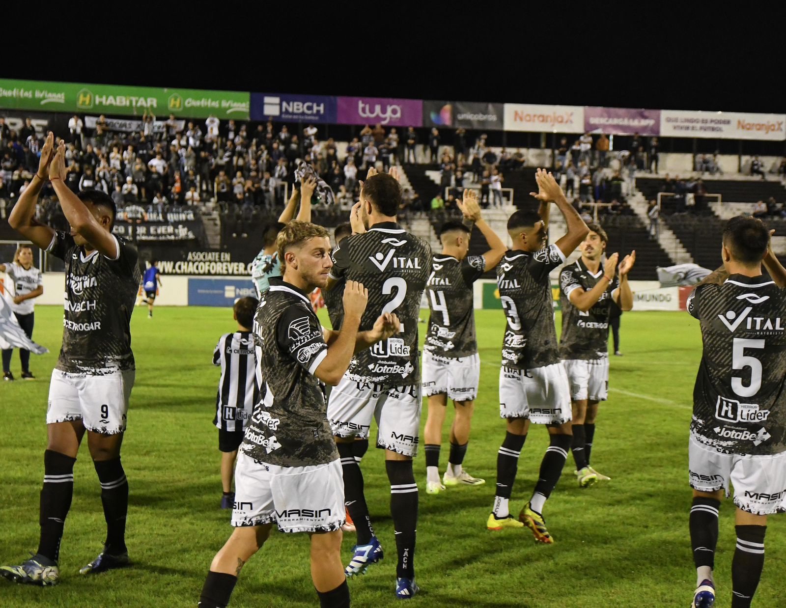 Primera Nacional: For Ever quedó a cuatro puntos del líder 