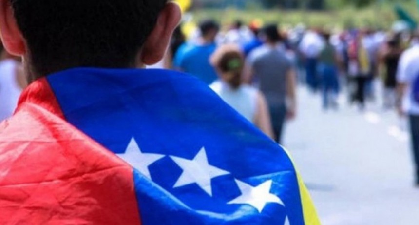 El Gobierno oficializó una reforma migratoria que endurece requisitos para extranjeros 