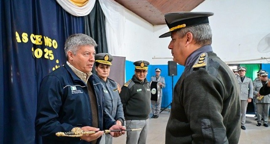 Ascenso de penitenciarios: 