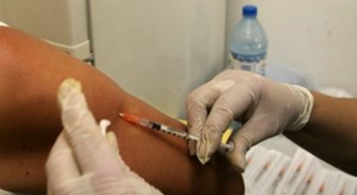 Jujuy: vacuna antigripal y test a docentes que mañana vuelven a las aulas