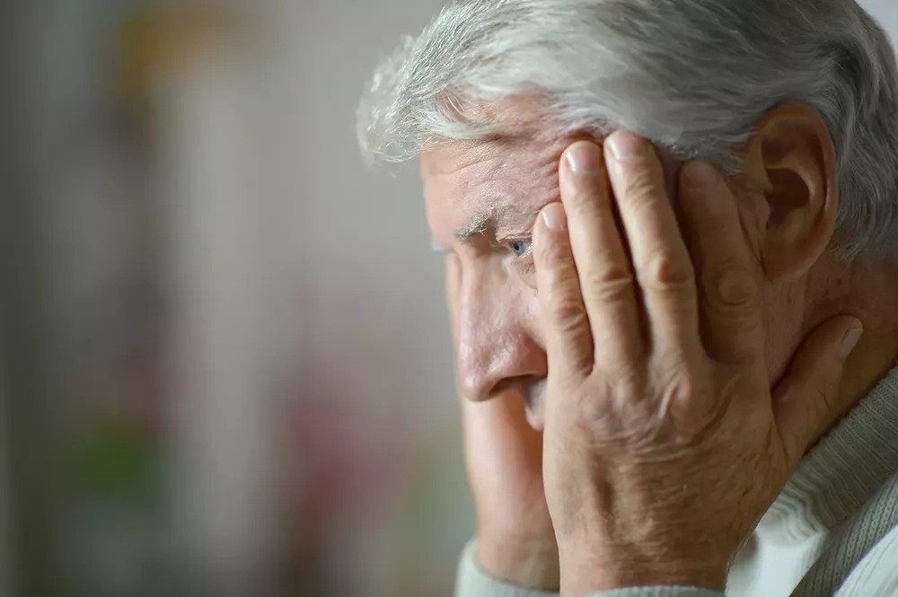 Científicos revelaron qué es lo primero que olvida una persona con Alzheimer