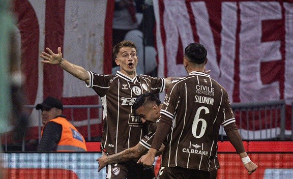 Platense hace historia al consagrarse campeón del Torneo Apertura por primera vez