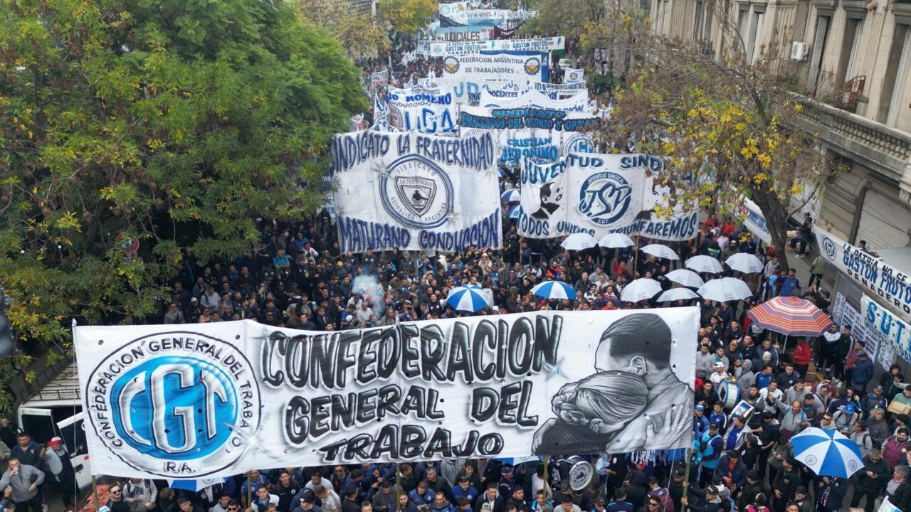 La Justicia declaró inconstitucional el decreto de Milei que limitaba el derecho de huelga 
