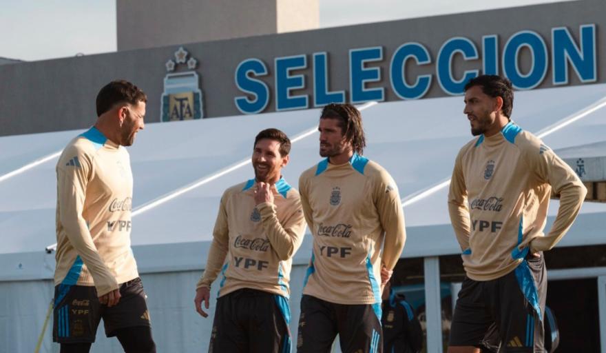 Con Messi como titular, Argentina se mide ante Chile en Santiago  