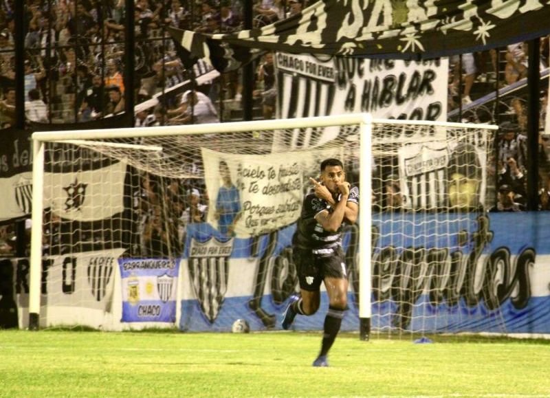 Primera Nacional: Romero tiene ofertas de equipos importantes y For Ever podría quedar sin “9” 