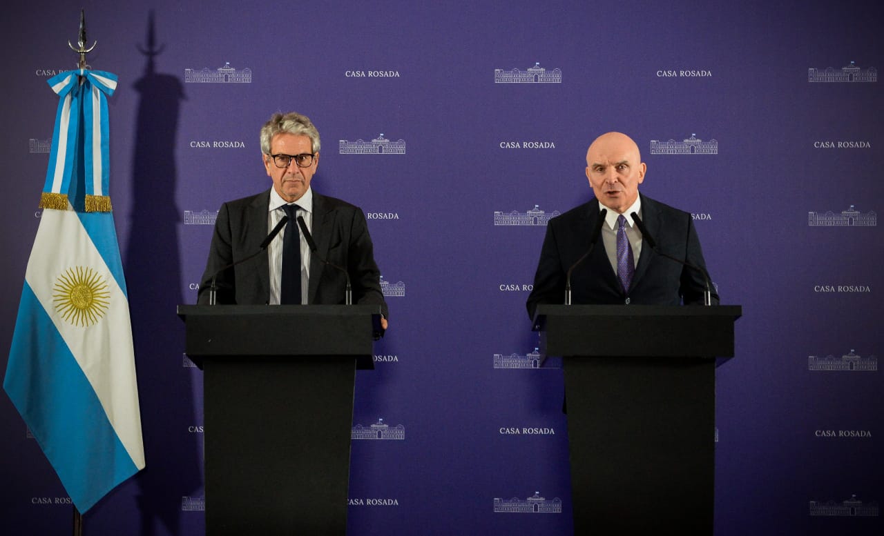 El Gobierno presentó “Inocencia Fiscal”, la propuesta para usar los dólares del colchón
