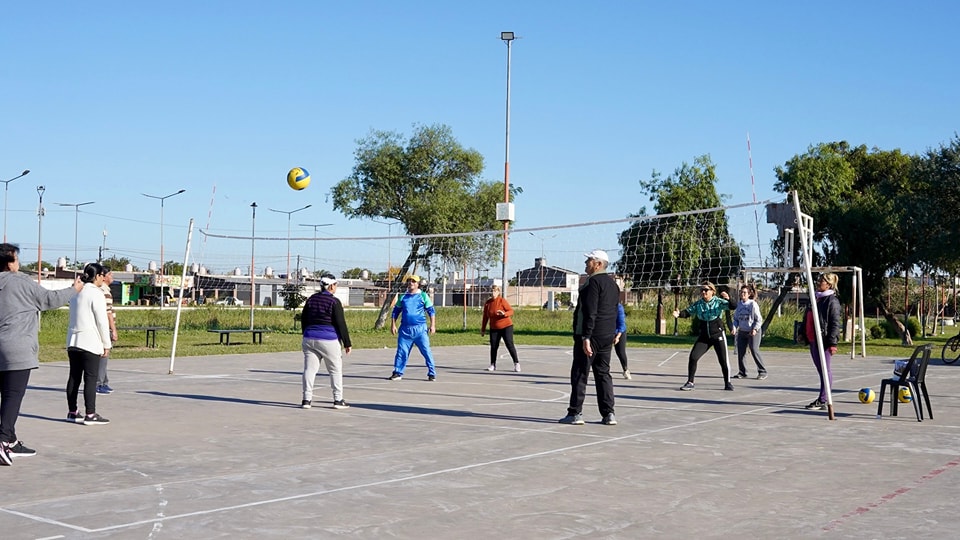 El municipio de Barranqueras impulsa el bienestar de los adultos mayores con jornadas recreativas