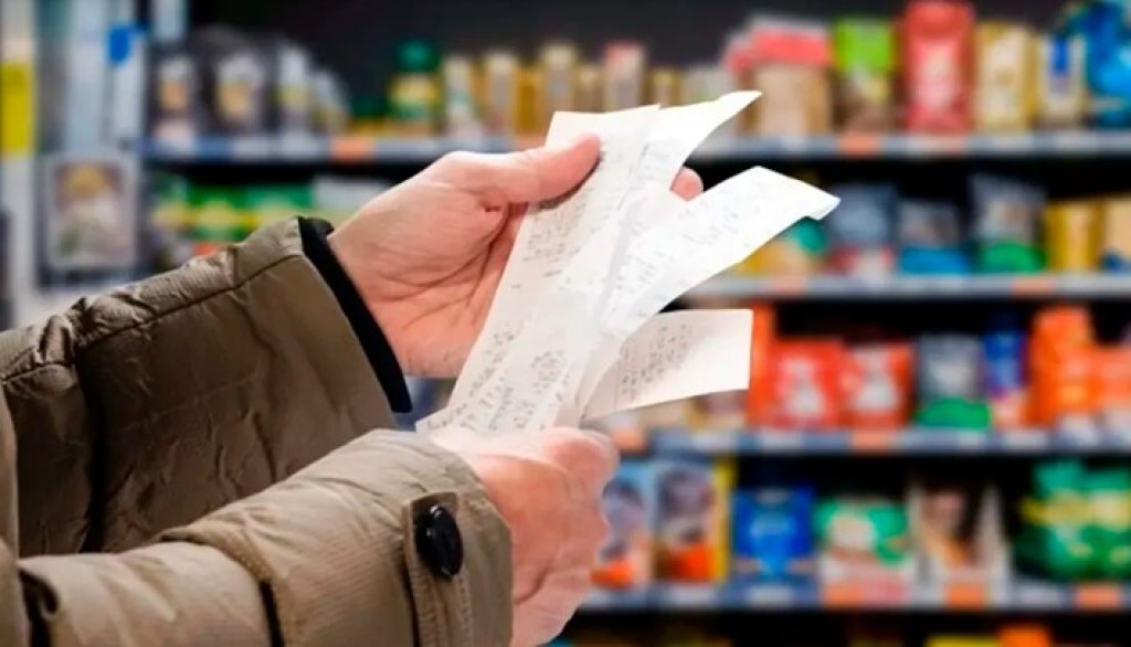   ¿Le crees? El Gobierno dice que bajó la canasta que mide los alimentos
