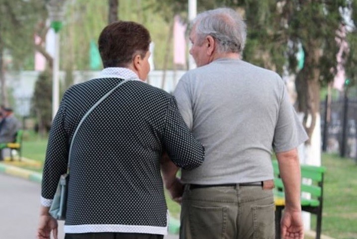 Barranqueras invita a una caminata por los adultos mayores  