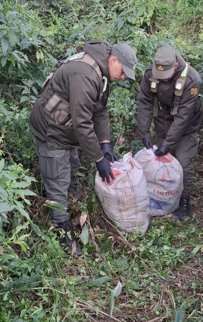  Chaco: descartó de la camioneta 29 kilos de droga cuando lo seguían los gendarmes