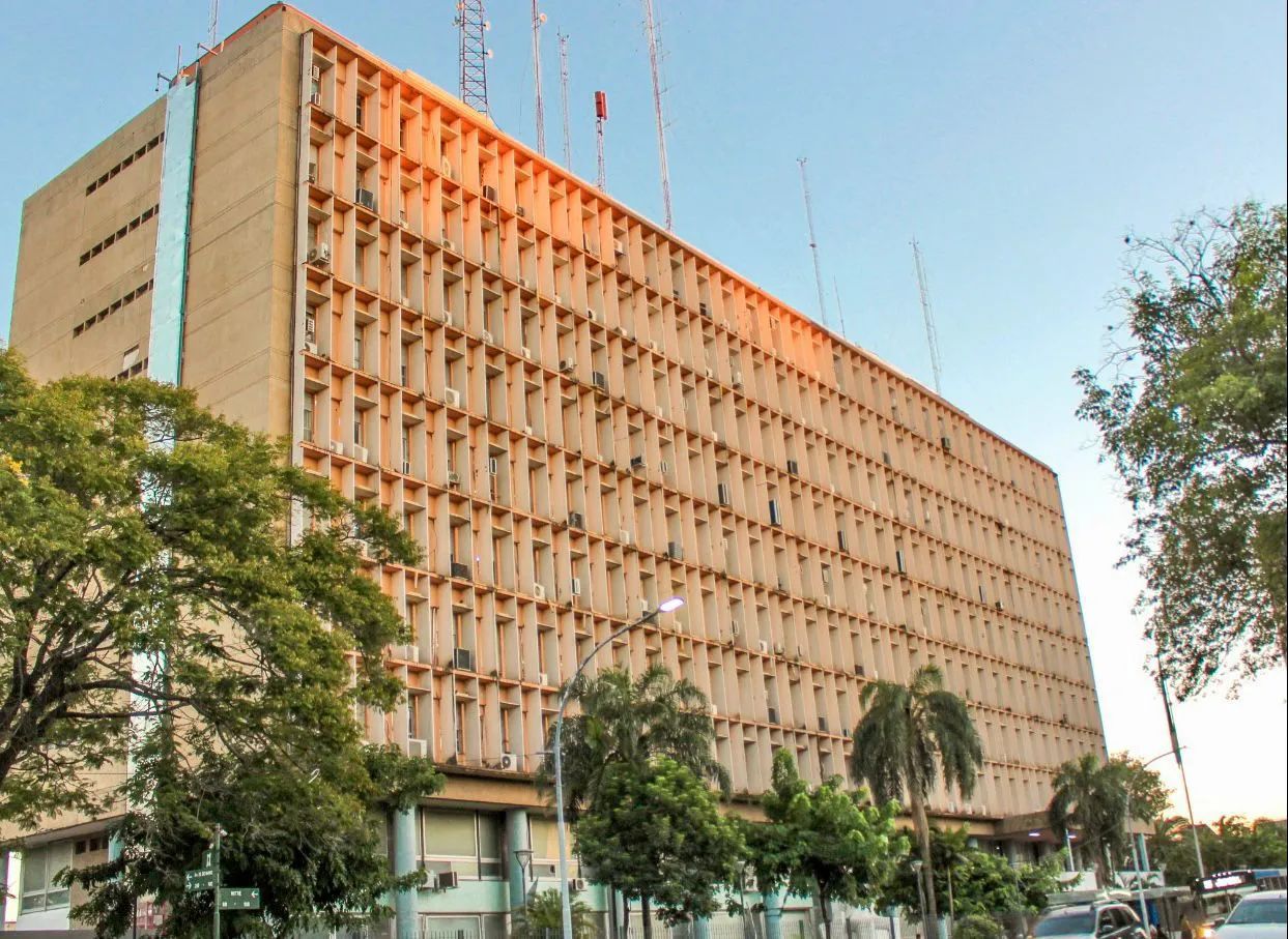 Se complica la caja provincial: el gasto salarial del gobierno superó en un 135% la coparticipación