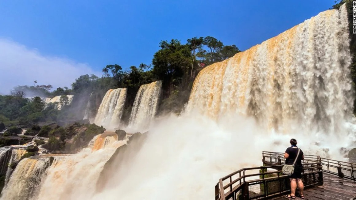 Desmienten falsa noticia sobre un supuesto desborde en las Cataratas del Iguazú