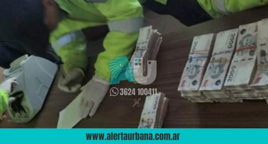 Corrientes: Raro, viajaban con casi $64 millones en el baúl del auto  