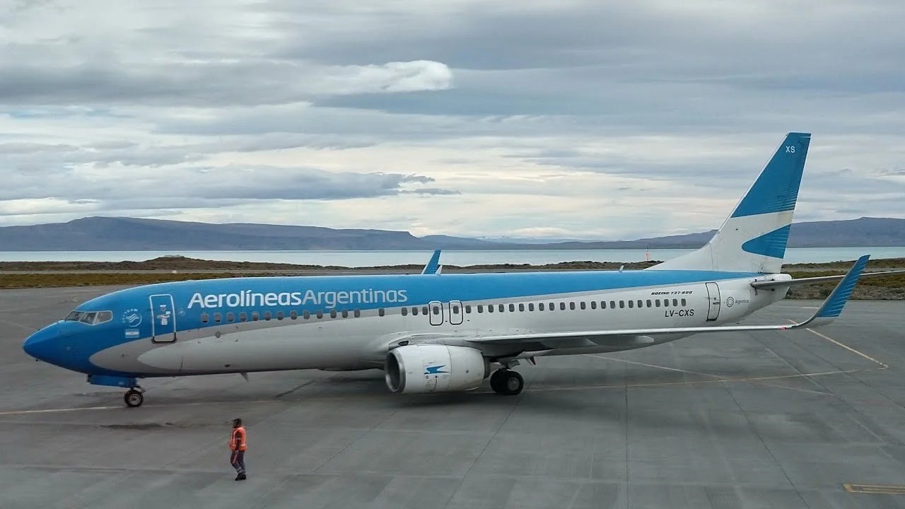 Por el paro de pilotos, Aerolíneas dice que pierde un millón de dólares