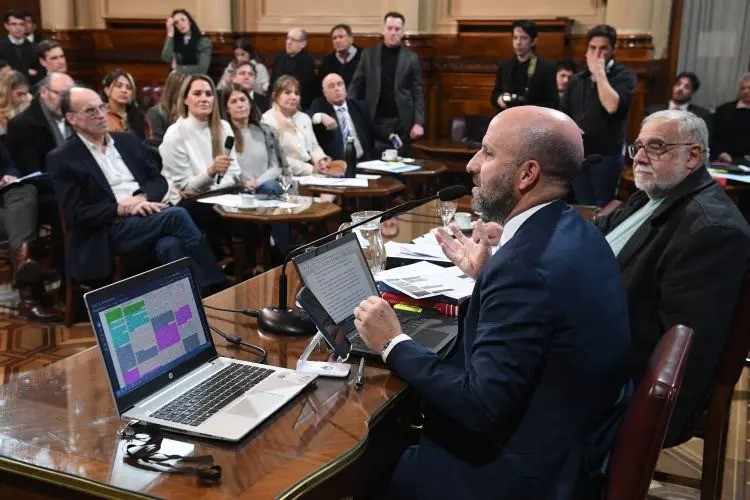 El Senado trató el artículo para endurecer las penas en casos de compraventa de niños