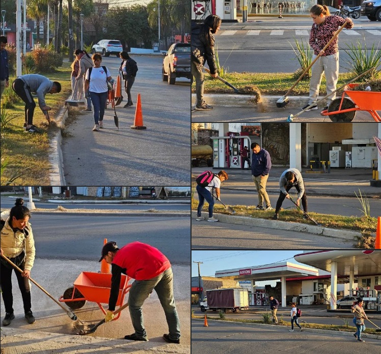 El municipio de Barranqueras continúa con la limpieza de calles de la ciudad