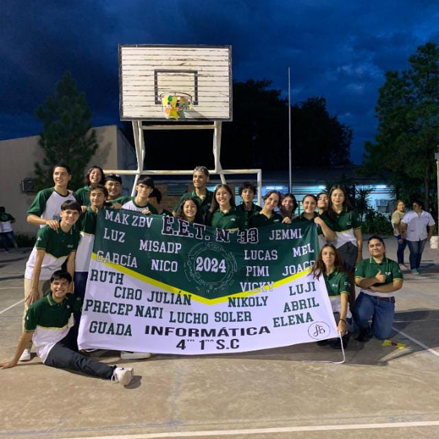 Alumnos de la EET Nº 33 de Barranqueras piden colaboración para un viaje solidario a Tres Isletas