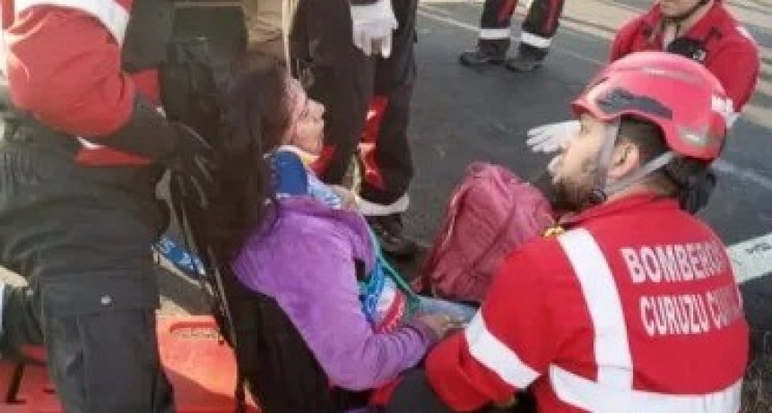 Varios heridos tras el vuelco de una combi sobre Ruta 119 a causa de la neblina