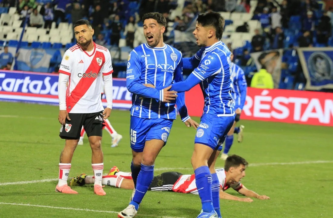 River perdió en Mendoza y sus hinchas pidieron “actitud” a Demichelis y los jugadores