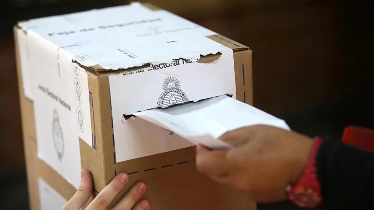 El Gobierno no tiene apoyo para eliminar las PASO pero buscará que no sean obligatorias