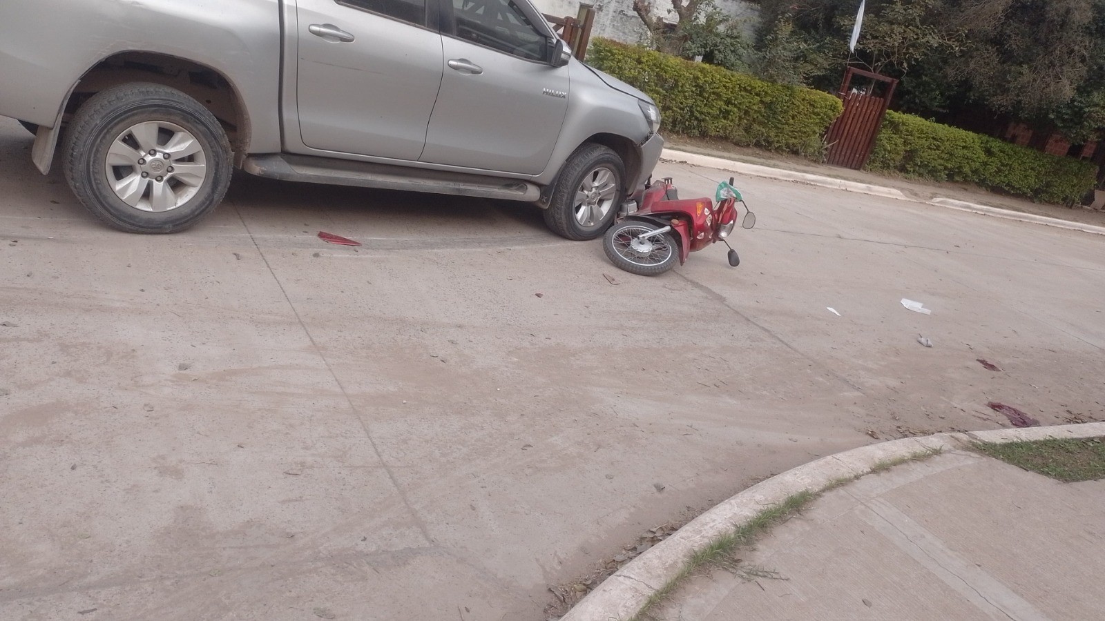 Un motociclista muere en un incidente vial en Colona Benítez