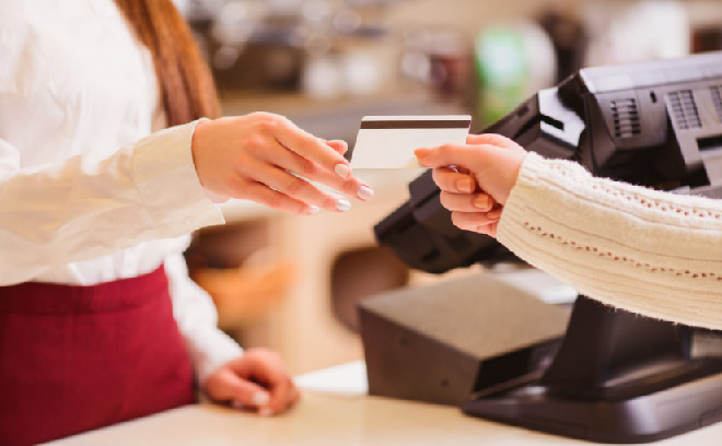 El 93% de los argentinos tiene deudas y el 54% son con tarjeta de crédito