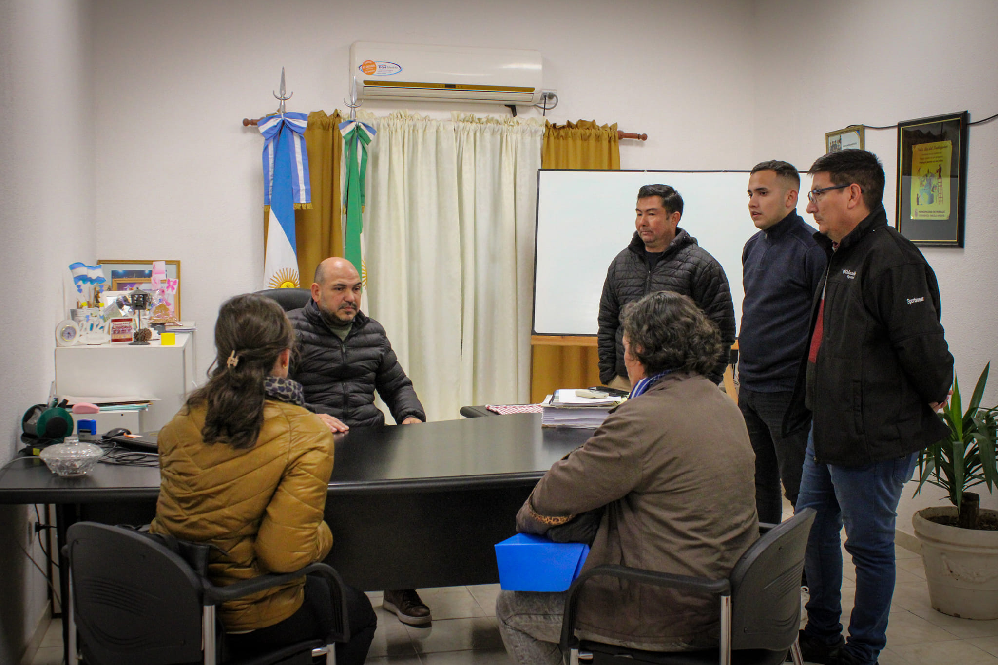 El municipio de Makallé y el Ipduv coordinan agenda de temas prioritarios